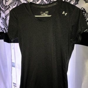 Under Armour short sleeve top